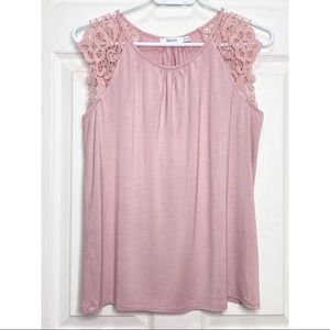 Lace Cap Sleeve top.